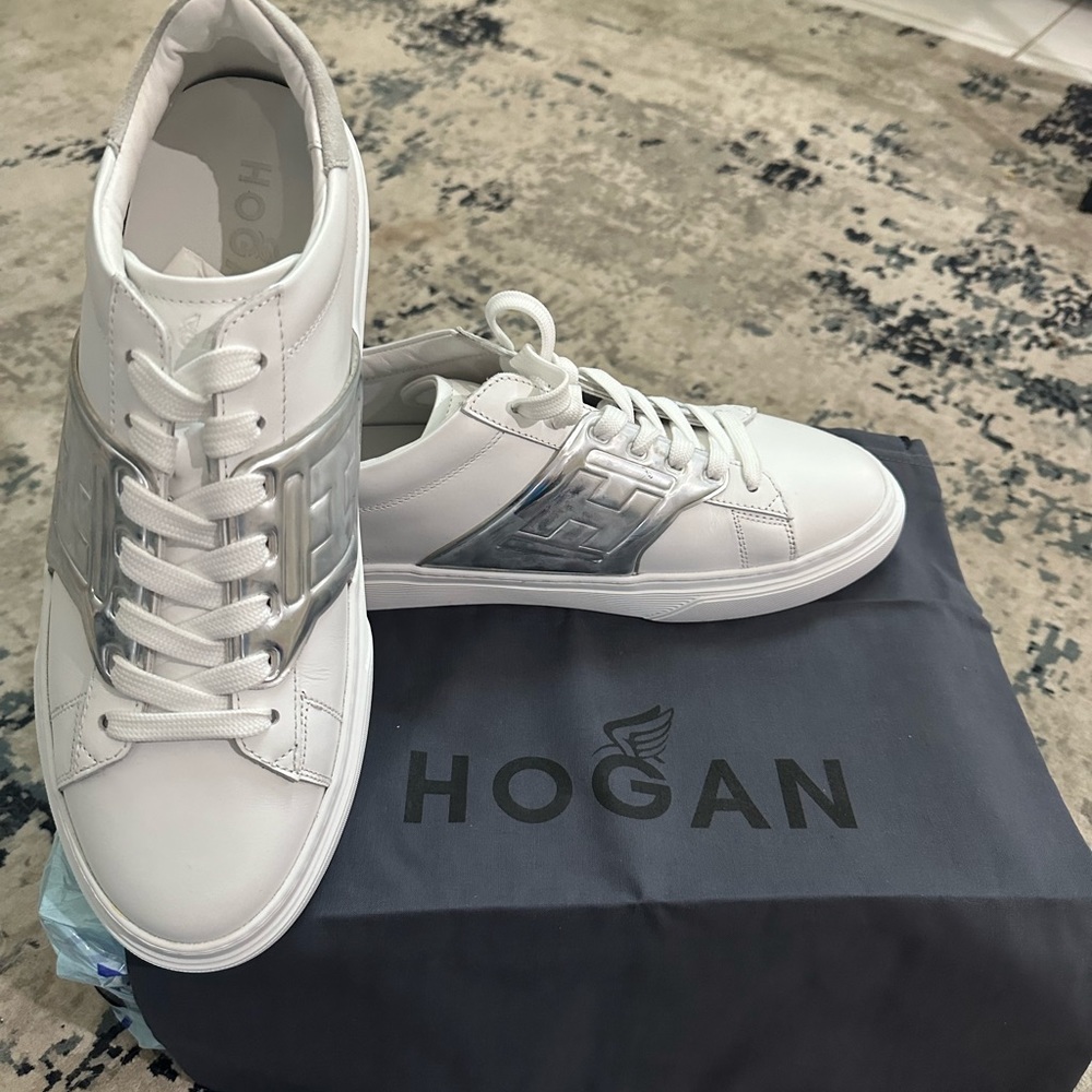 Men’s Faux Hogan Shoes size 8.5